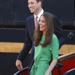 Kate looks Great -- in everything!